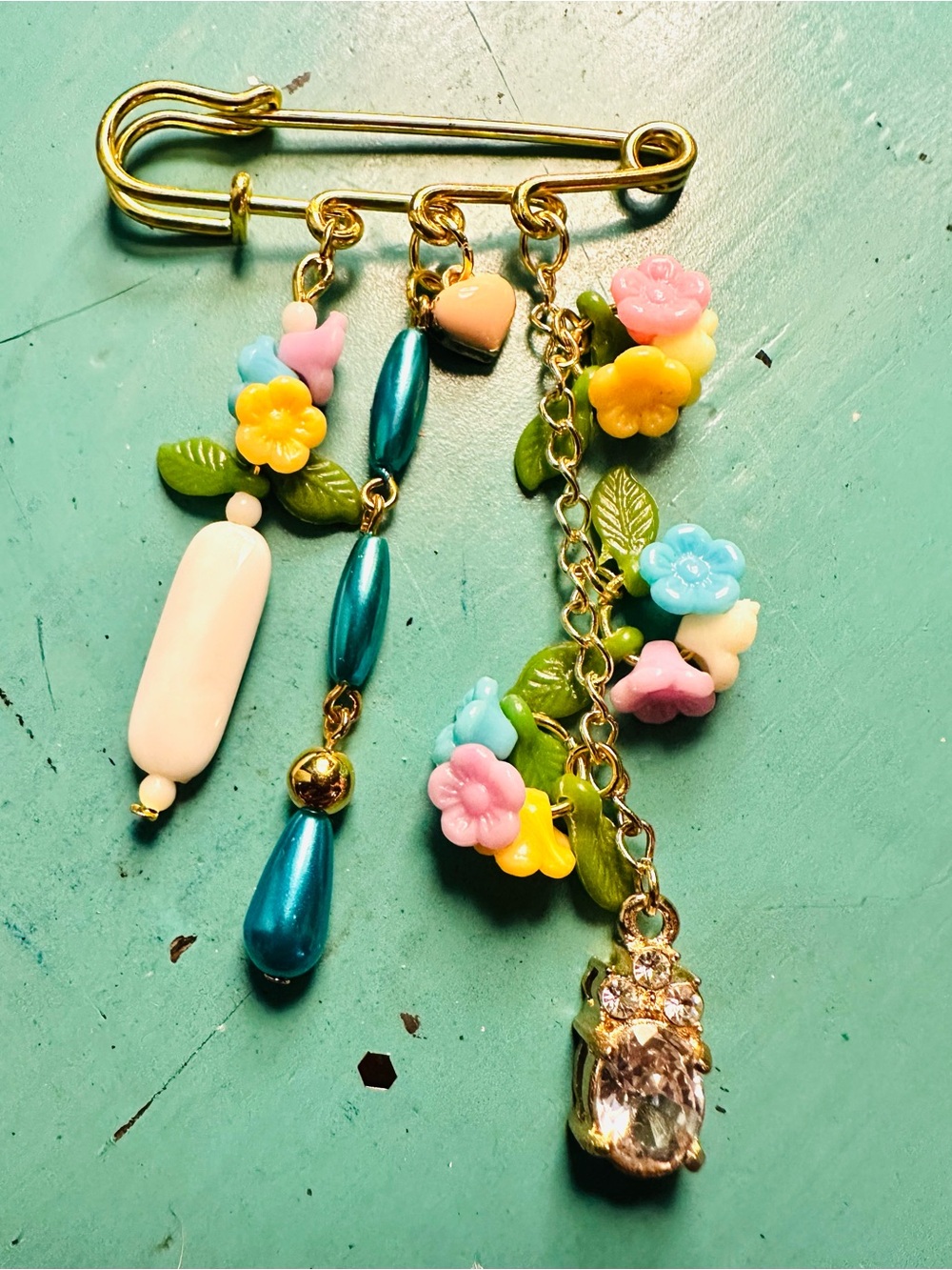 flower truck handmade brooch